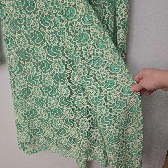 Pretty Young Thing Women's L Green Floral Open Front Lacey Cardigan USA Made - Picture 3 of 10